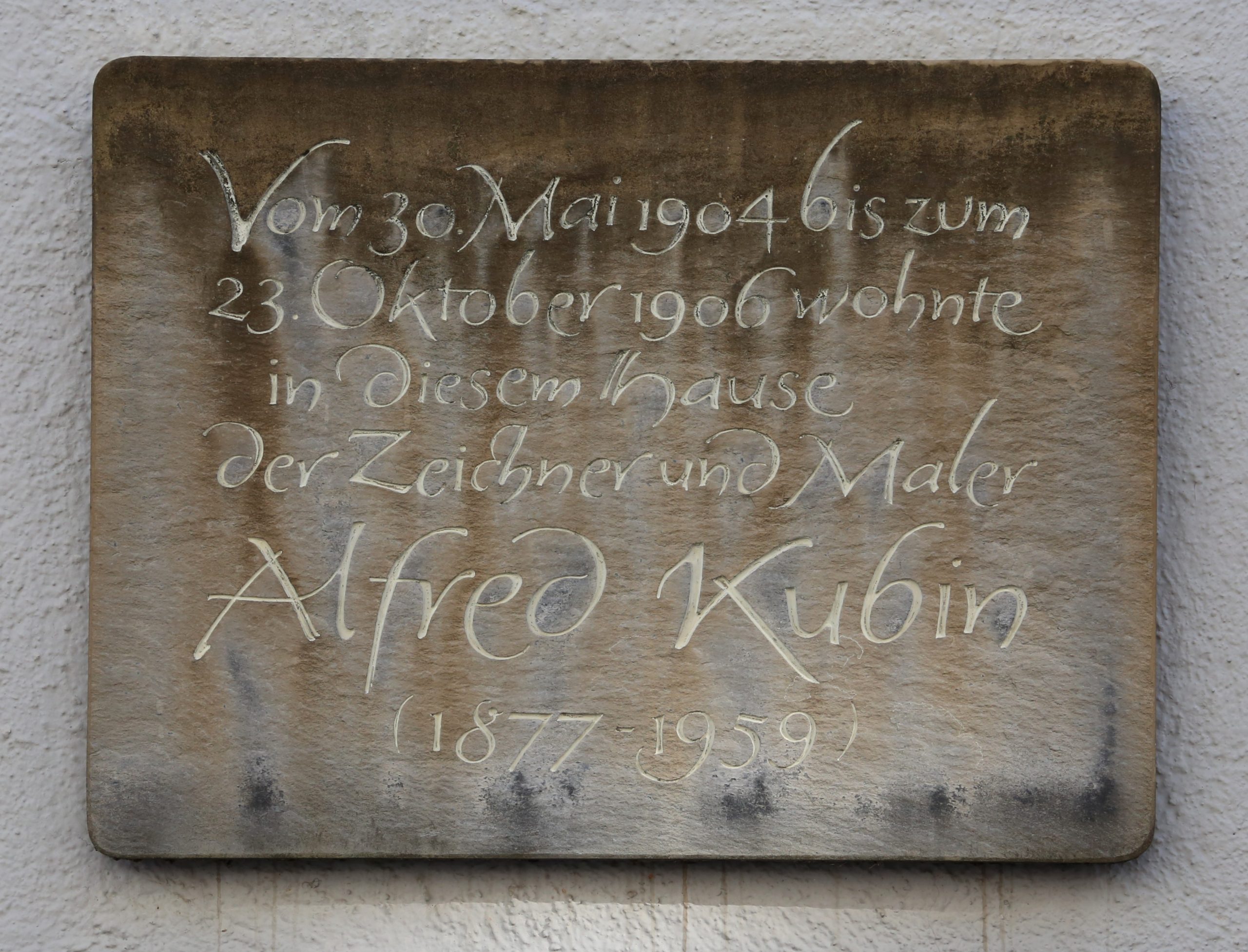 Gedenktafel Alfred Kubin am Haus Mandlstraße 26 in München